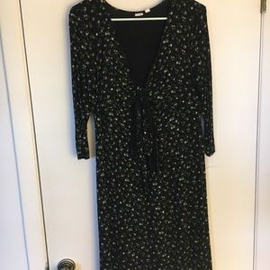 Gap nursing maternity dress